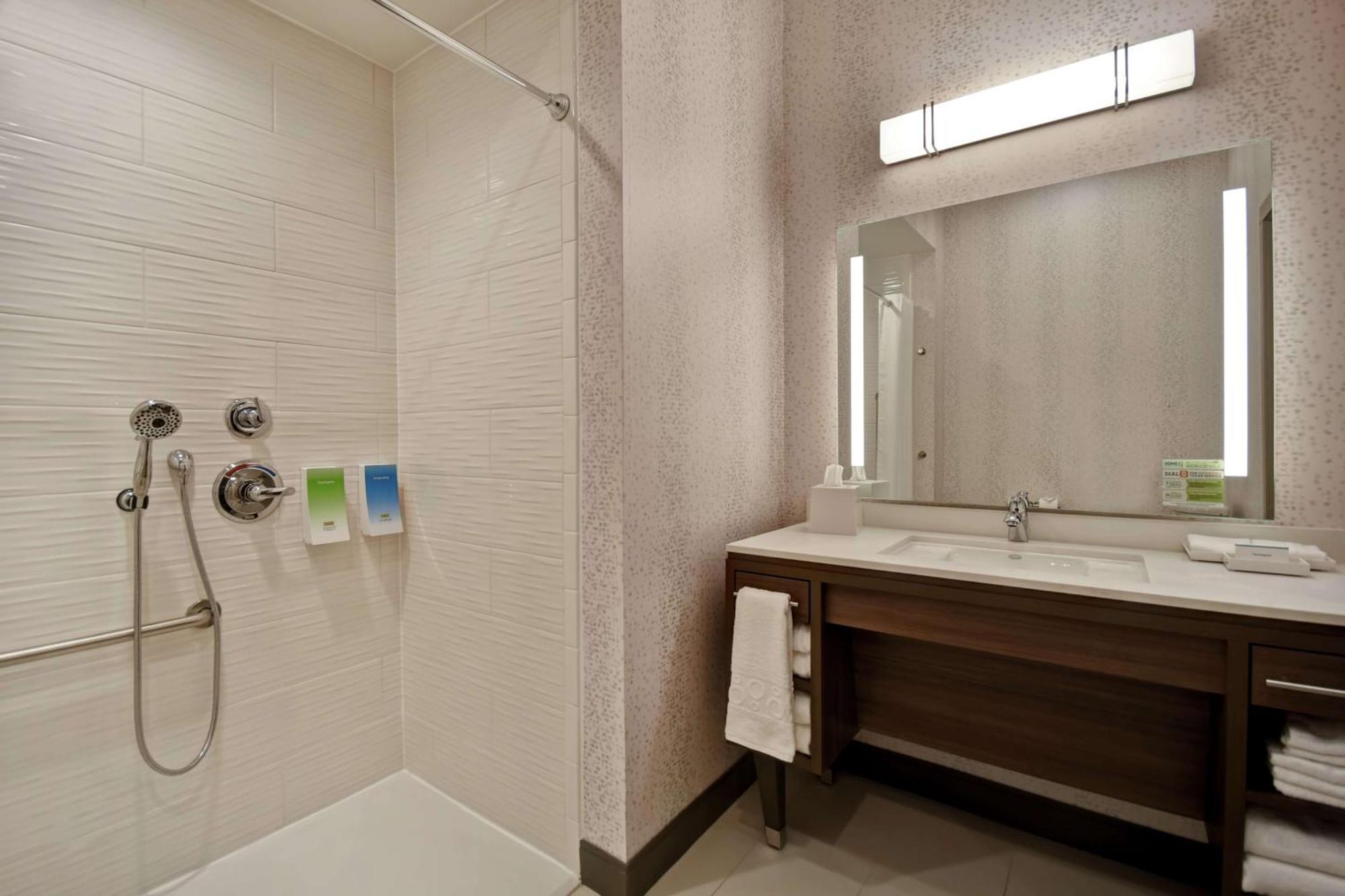 Home2 Suites By Hilton Wichita Northeast Bagian luar foto
