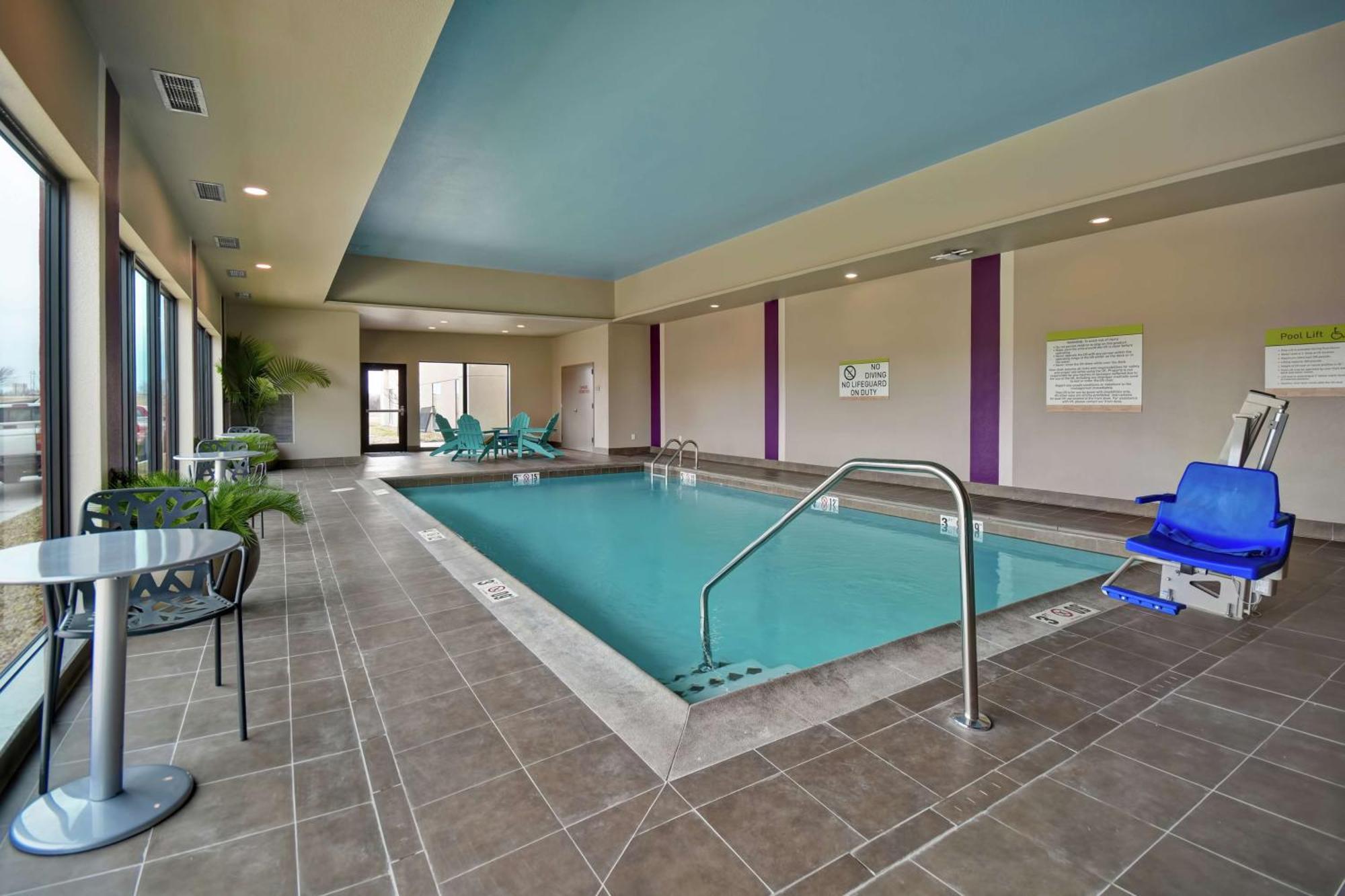 Home2 Suites By Hilton Wichita Northeast Bagian luar foto